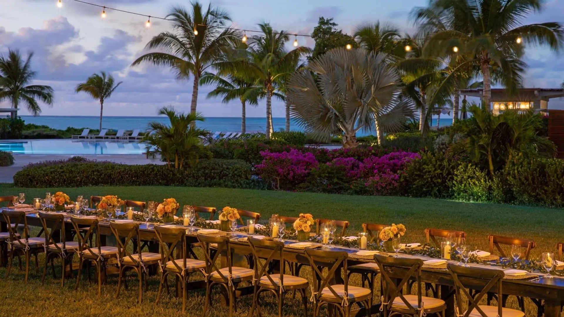Resort Hotel The Ritz-Carlton, Turks & Caicos Grace Bay