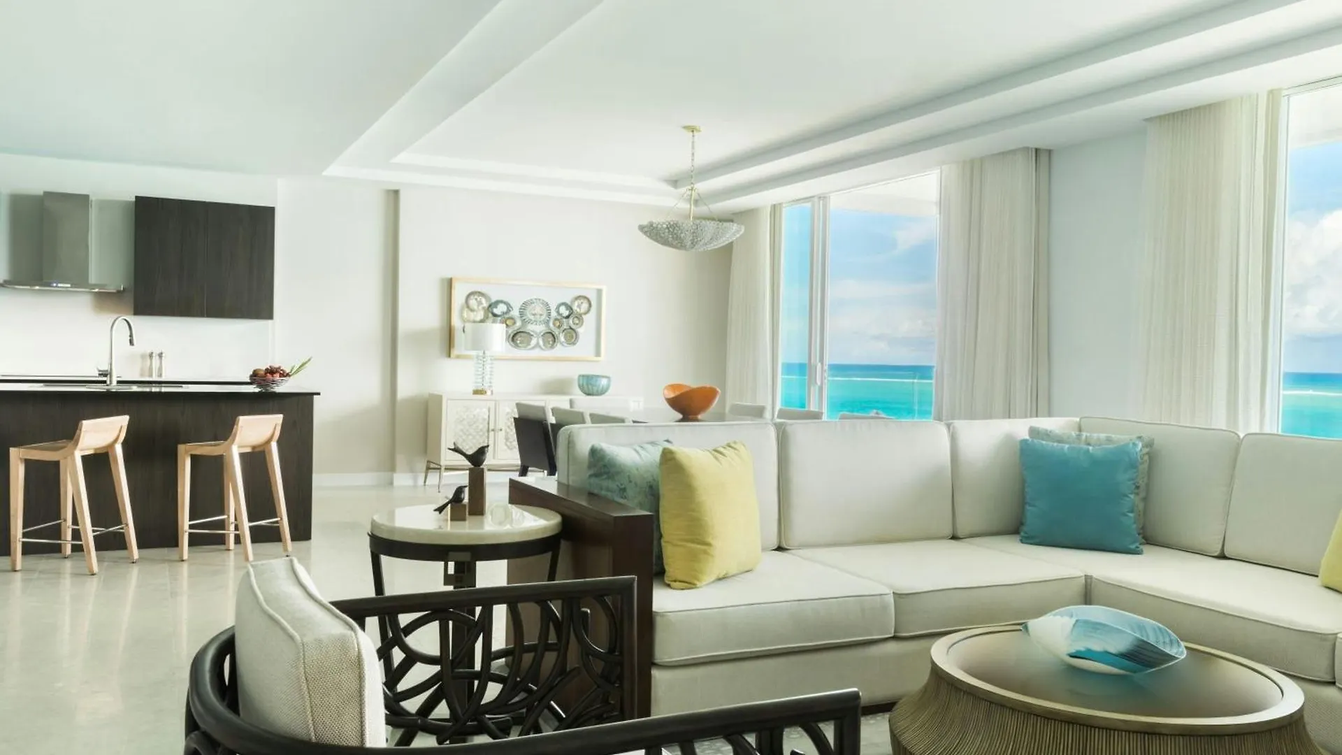 Resort Hotel The Ritz-Carlton, Turks & Caicos Grace Bay